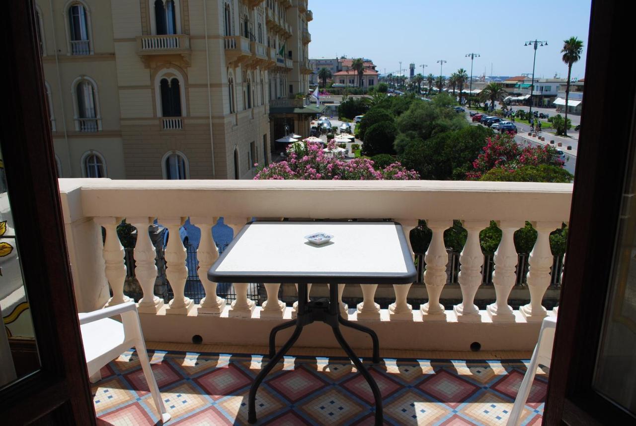 Villa Tina Hotel Viareggio Exteriér fotografie