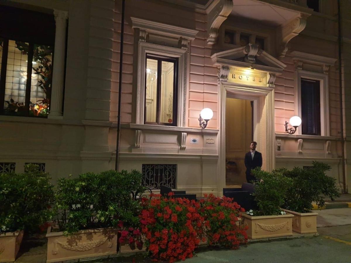 Villa Tina Hotel Viareggio Exteriér fotografie
